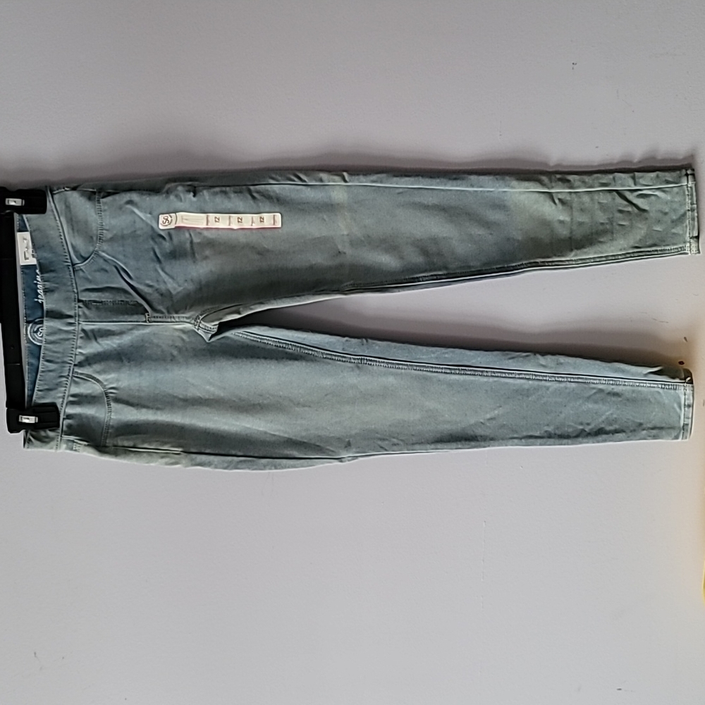 Girls NWT so brand jeggins size 12